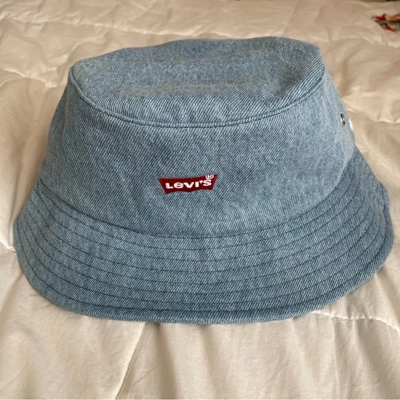 Levi's Lightwash Denim Bucket Hat Gorpcore Streetwear - Picture 1 of 5